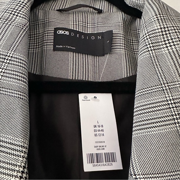 ASOS Design Oversized Boxy Blazer in Mono Plaid (BRAND NEW; NWT) - Picture 5 of 9